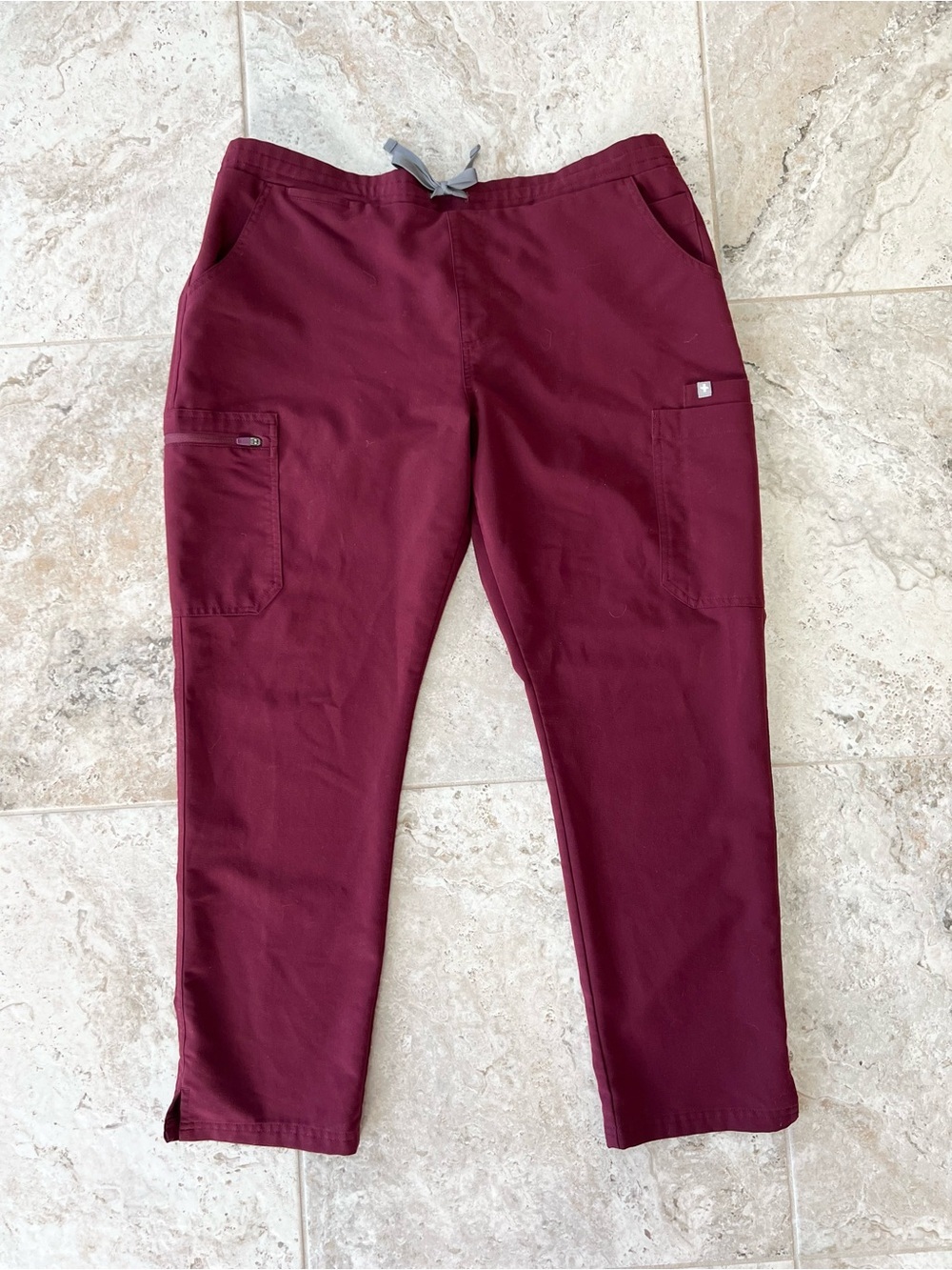 FIGS Yola Skinny Straight Leg Scrub Pants Burgundy Red (PO #1619), Large Petite